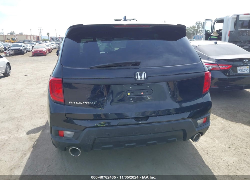 2022 HONDA PASSPORT 2WD EX-L VIN: 5FNYF7H56NB003391