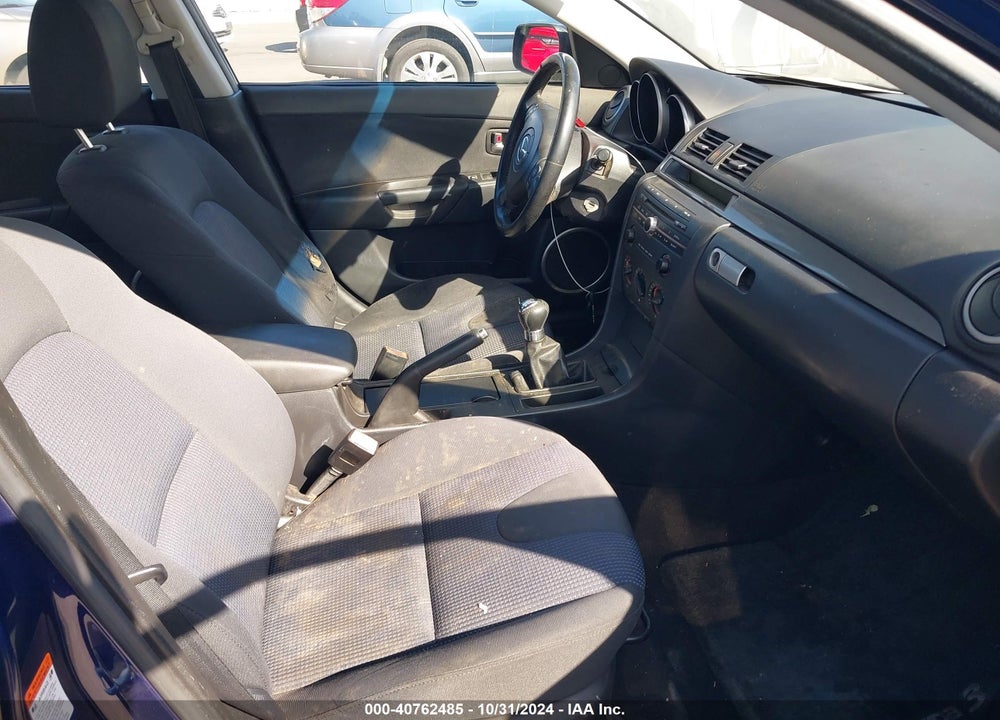 2004 MAZDA 3 S VIN: JM1BK323541176215