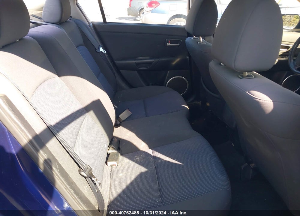 2004 MAZDA 3 S VIN: JM1BK323541176215