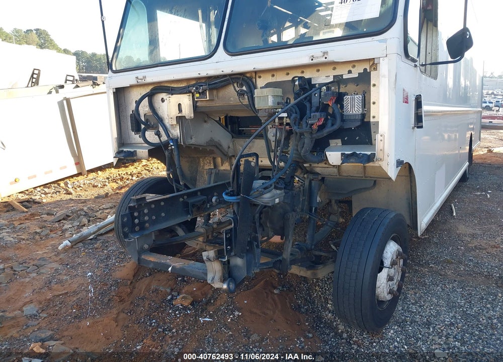 2014 FREIGHTLINER CHASSIS M LINE WALK-IN VAN VIN: 4UZAC3DV7ECFW4428