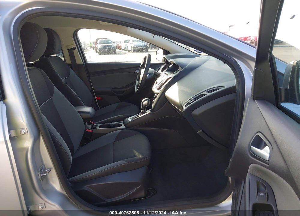 2014 FORD FOCUS SE VIN: 1FADP3K21EL246922