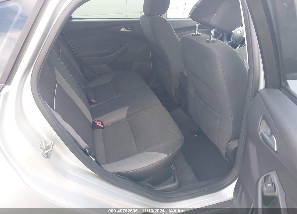 2014 FORD FOCUS SE VIN: 1FADP3K21EL246922