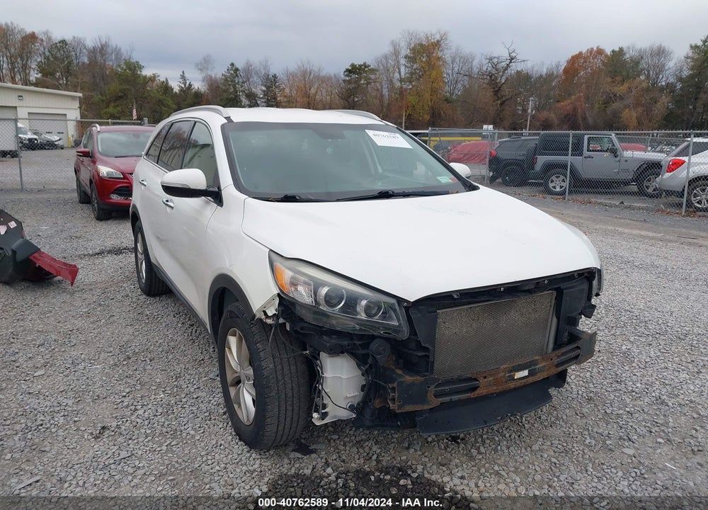 2017 KIA SORENTO 2.4L LX VIN: 5XYPGDA33HG291674