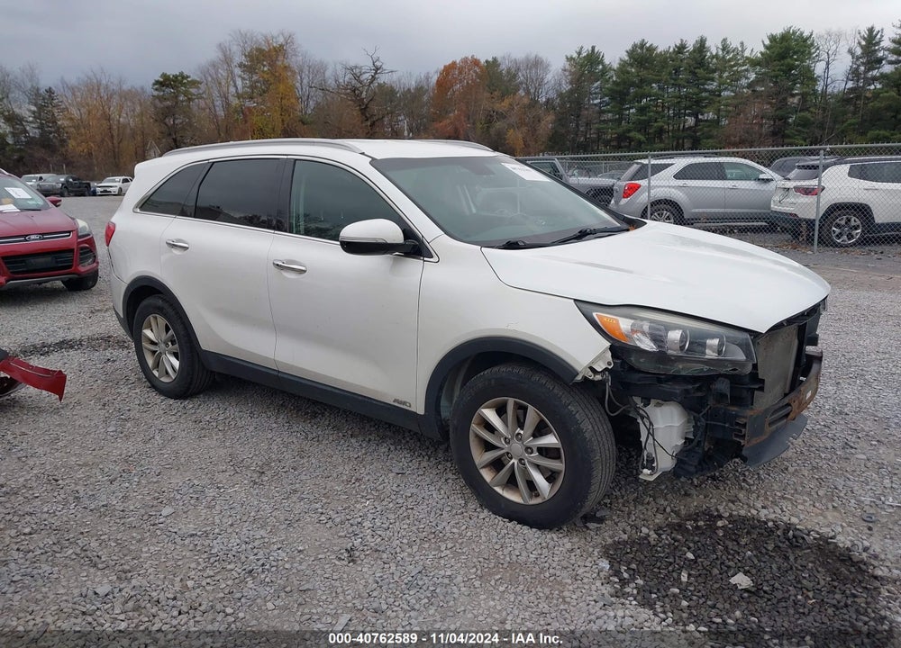 2017 KIA SORENTO 2.4L LX VIN: 5XYPGDA33HG291674
