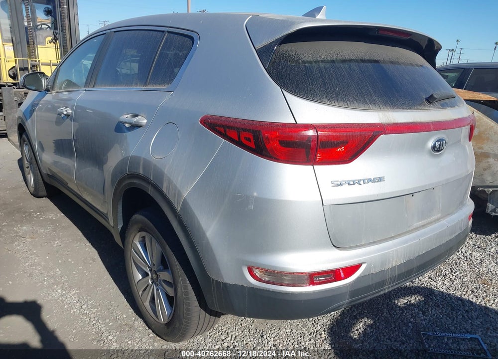 2017 KIA SPORTAGE LX VIN: KNDPMCAC8H7140877