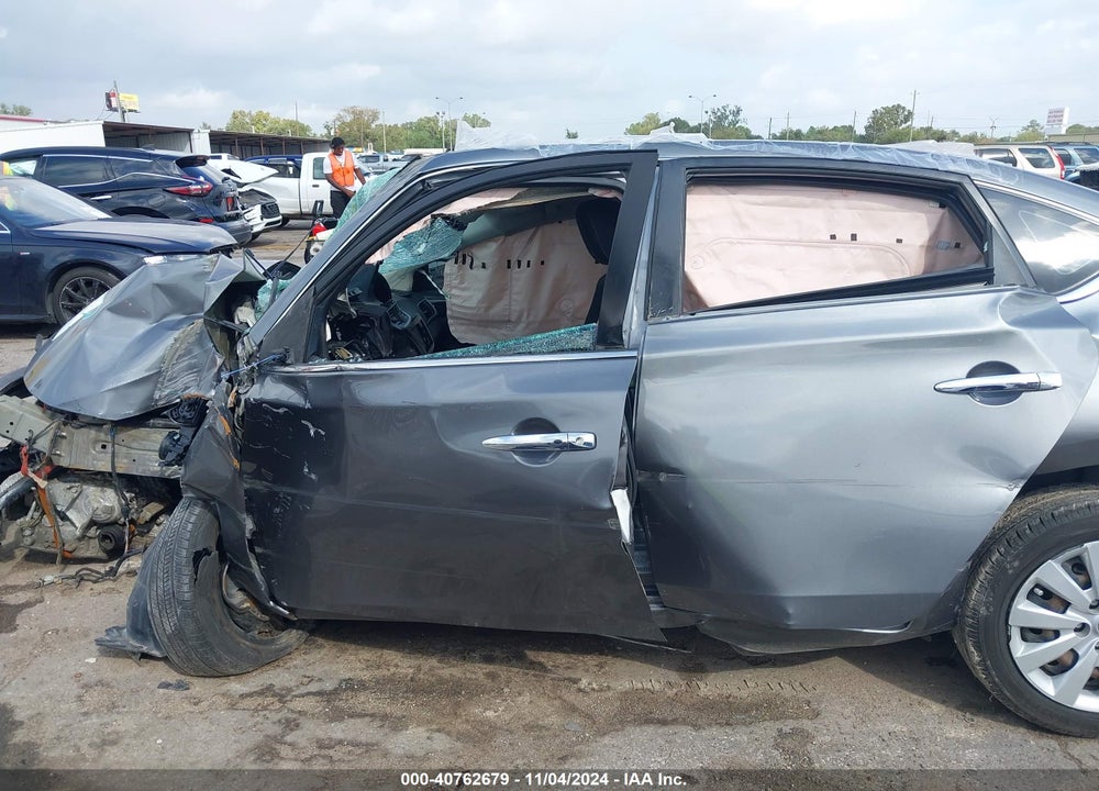 2017 NISSAN SENTRA VIN: 3N1AB7AP7HY383152