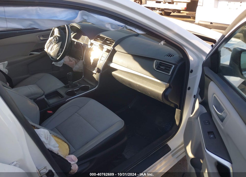 2017 TOYOTA CAMRY SE VIN: 4T1BF1FK6HU628151