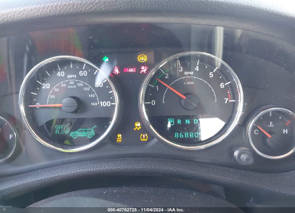 2016 JEEP WRANGLER UNLIMITED SAHARA VIN: 1C4HJWEG3GL228625