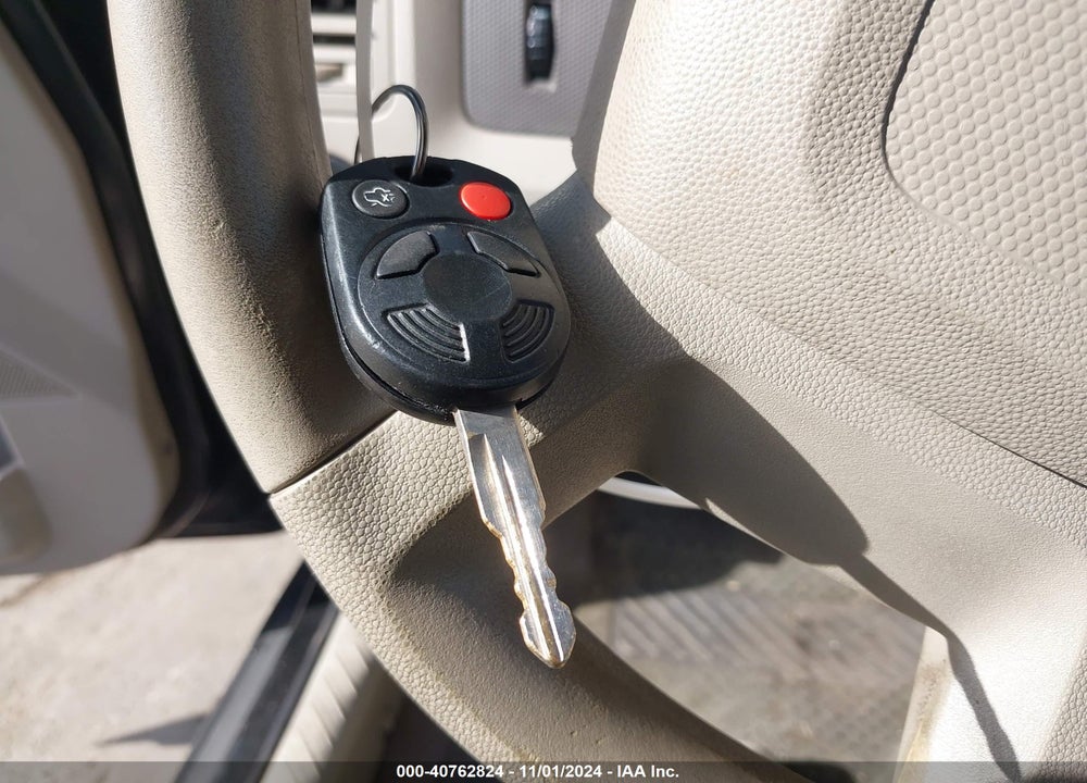 2011 FORD ESCAPE XLS VIN: 1FMCU0C7XBKB44135