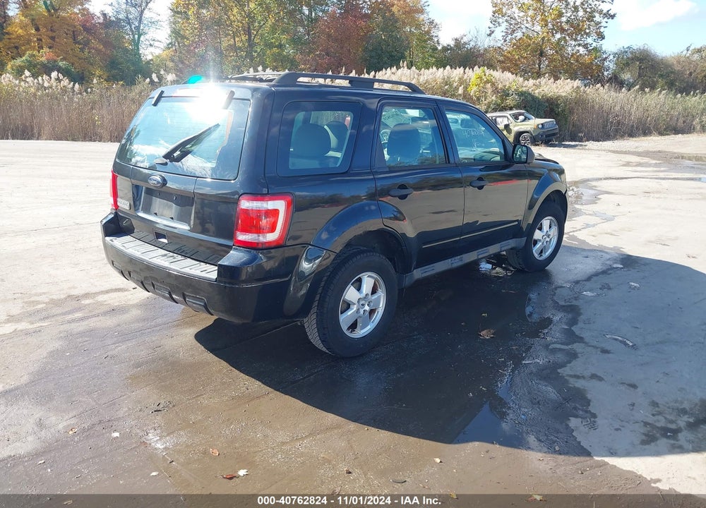 2011 FORD ESCAPE XLS VIN: 1FMCU0C7XBKB44135