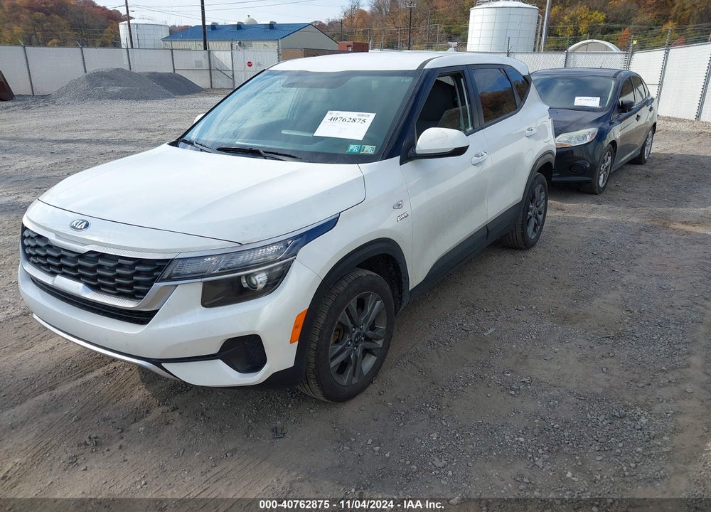 2021 KIA SELTOS LX VIN: KNDEPCAA2M7080778