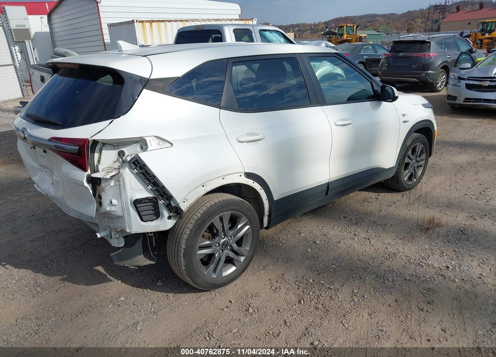 2021 KIA SELTOS LX VIN: KNDEPCAA2M7080778