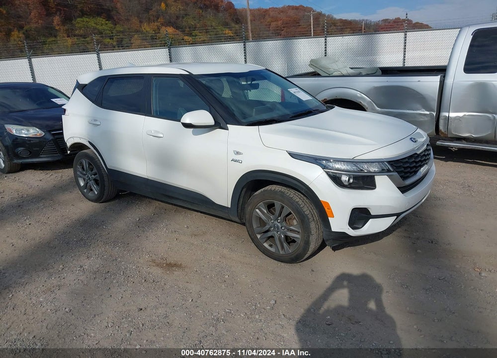 2021 KIA SELTOS LX VIN: KNDEPCAA2M7080778