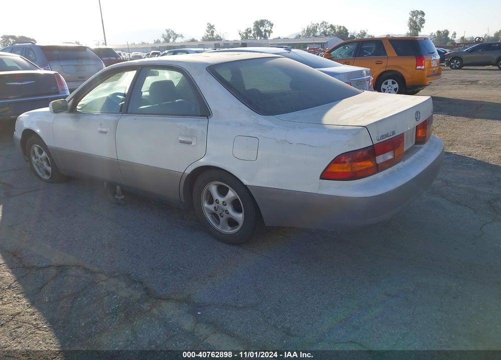 1998 LEXUS ES 300 VIN: JT8BF28G9W0145145