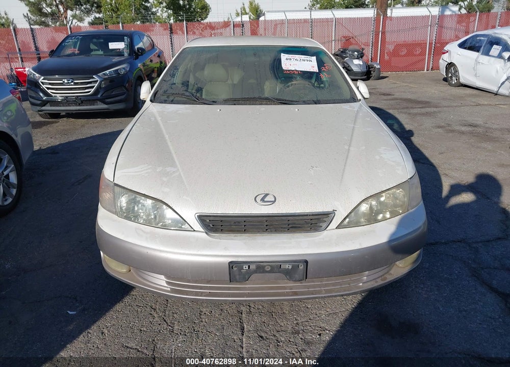 1998 LEXUS ES 300 VIN: JT8BF28G9W0145145