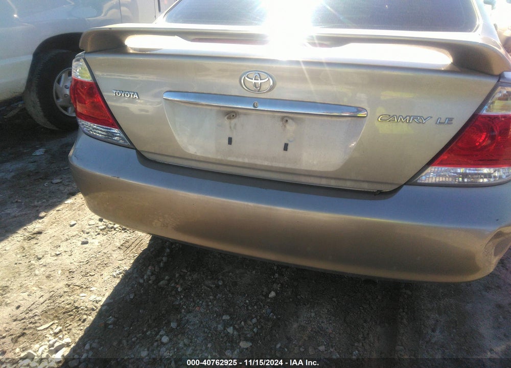 2005 TOYOTA CAMRY LE VIN: 4T1BE30K55U075611
