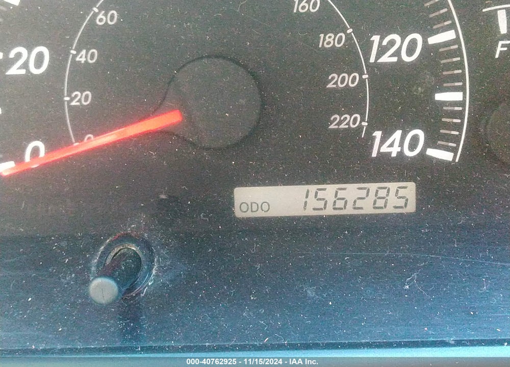 2005 TOYOTA CAMRY LE VIN: 4T1BE30K55U075611