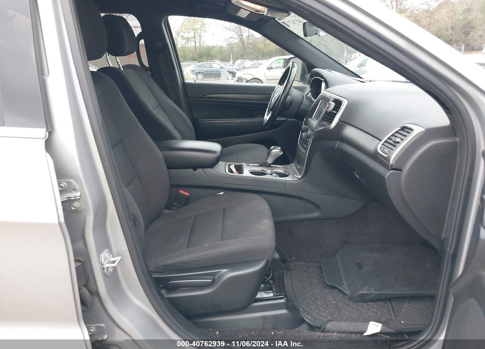 2018 JEEP GRAND CHEROKEE LAREDO E 4X2 VIN: 1C4RJEAG5JC412332