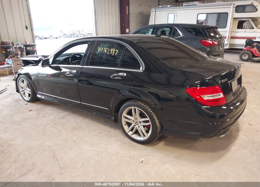 2012 MERCEDES-BENZ C 300 LUXURY 4MATIC/SPORT 4MATIC VIN: WDDGF8BB8CA643758
