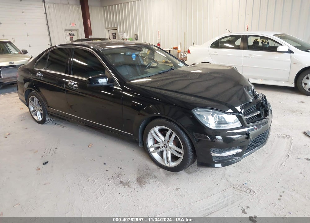 2012 MERCEDES-BENZ C 300 LUXURY 4MATIC/SPORT 4MATIC VIN: WDDGF8BB8CA643758
