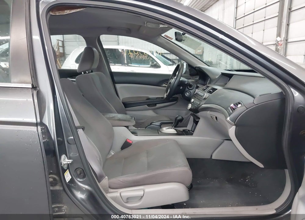 2011 HONDA ACCORD VIN: 1HGCP2F45BA035789