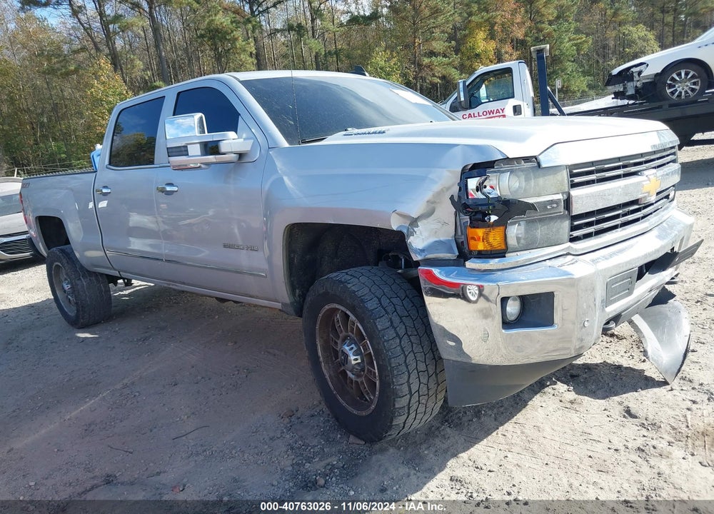 2015 CHEVROLET SILVERADO 2500HD LTZ VIN: 1GC1KWE88FF635182