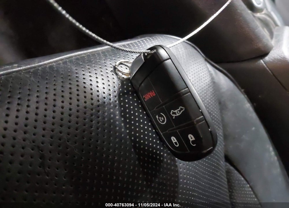 2015 CHRYSLER 300C VIN: 2C3CCAET2FH763434