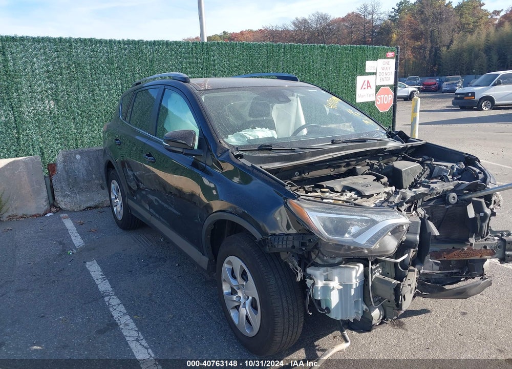 2018 TOYOTA RAV4 ADVENTURE/XLE VIN: 2T3RFREV3JW769443