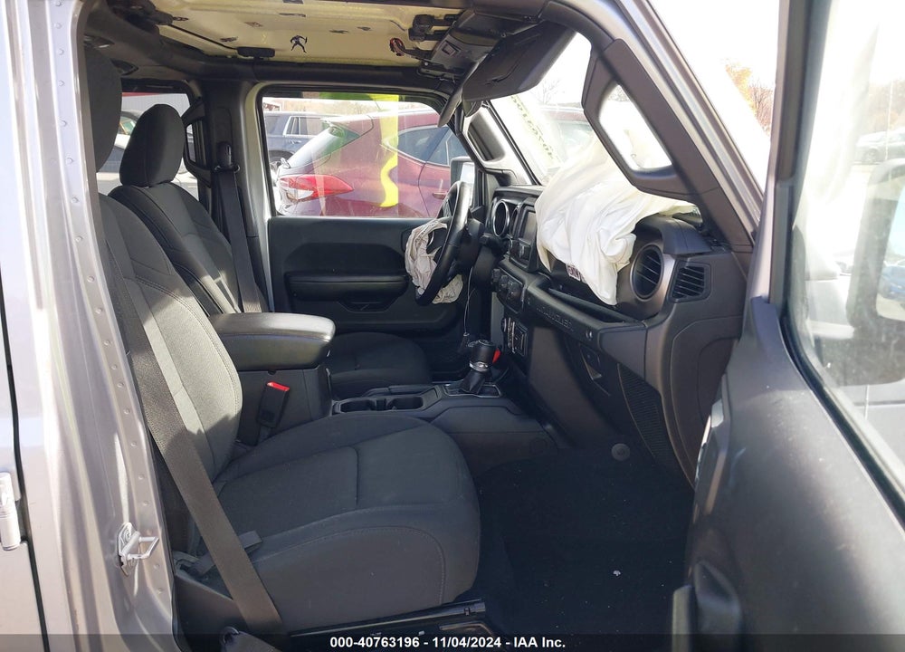 2018 JEEP WRANGLER UNLIMITED VIN: 1C4HJXDG0JW279528