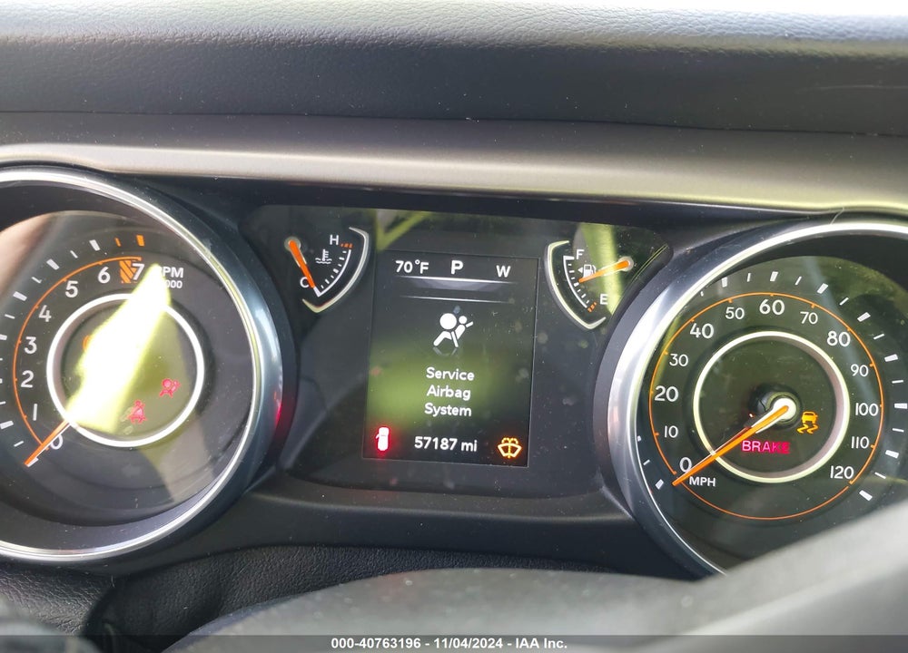 2018 JEEP WRANGLER UNLIMITED VIN: 1C4HJXDG0JW279528