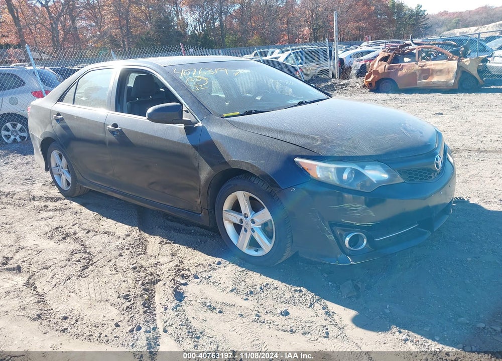 2013 TOYOTA CAMRY SE VIN: 4T1BF1FK2DU203990