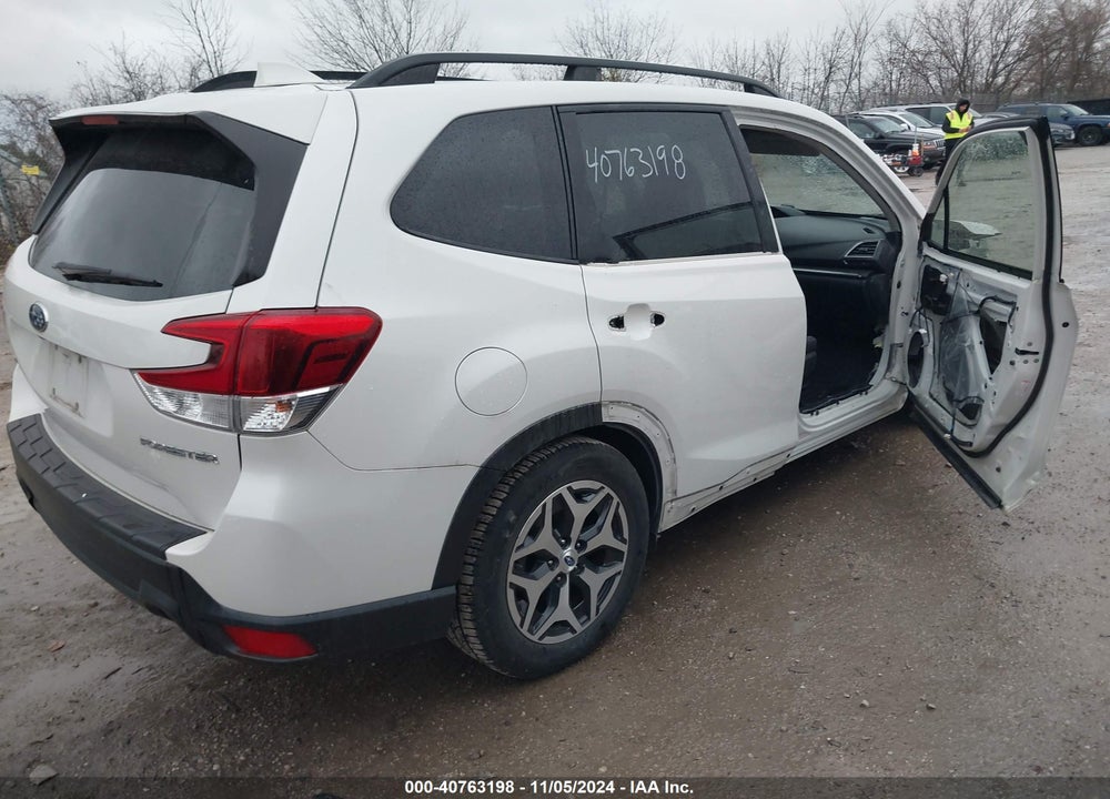 2019 SUBARU FORESTER PREMIUM VIN: JF2SKAGC3KH430135