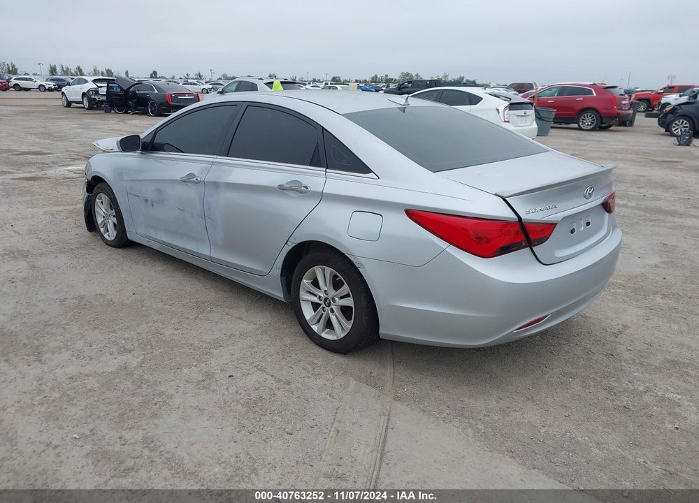2013 HYUNDAI SONATA GLS VIN: 5NPEB4AC8DH733521