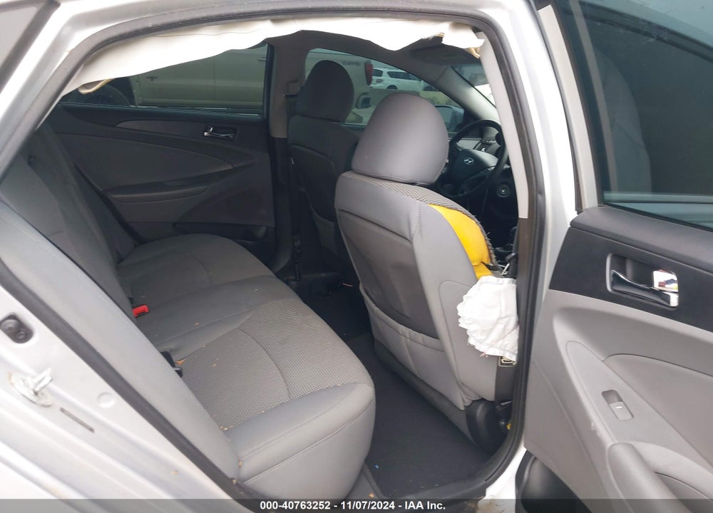 2013 HYUNDAI SONATA GLS VIN: 5NPEB4AC8DH733521