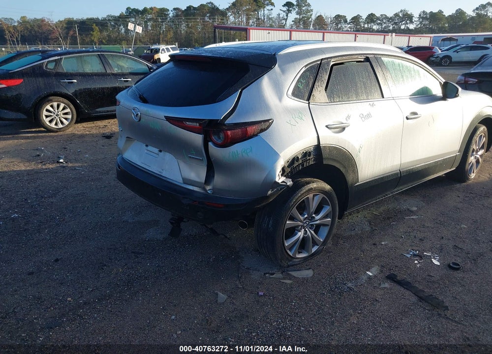 2021 MAZDA CX-30 SELECT VIN: 3MVDMABL5MM211053