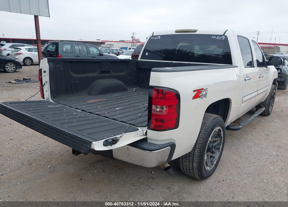 2012 CHEVROLET SILVERADO 1500 LT VIN: 3GCPKSE73CG157693