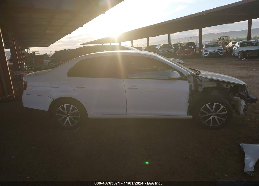 2010 VOLKSWAGEN JETTA S VIN: 3VWJZ7AJ7AM079415