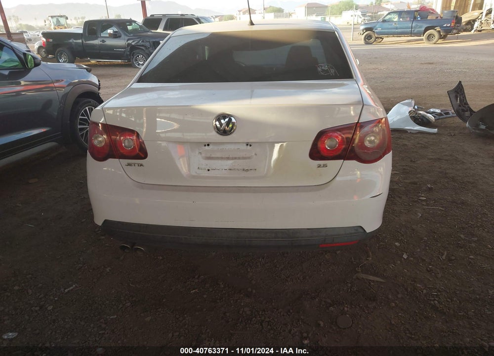 2010 VOLKSWAGEN JETTA S VIN: 3VWJZ7AJ7AM079415