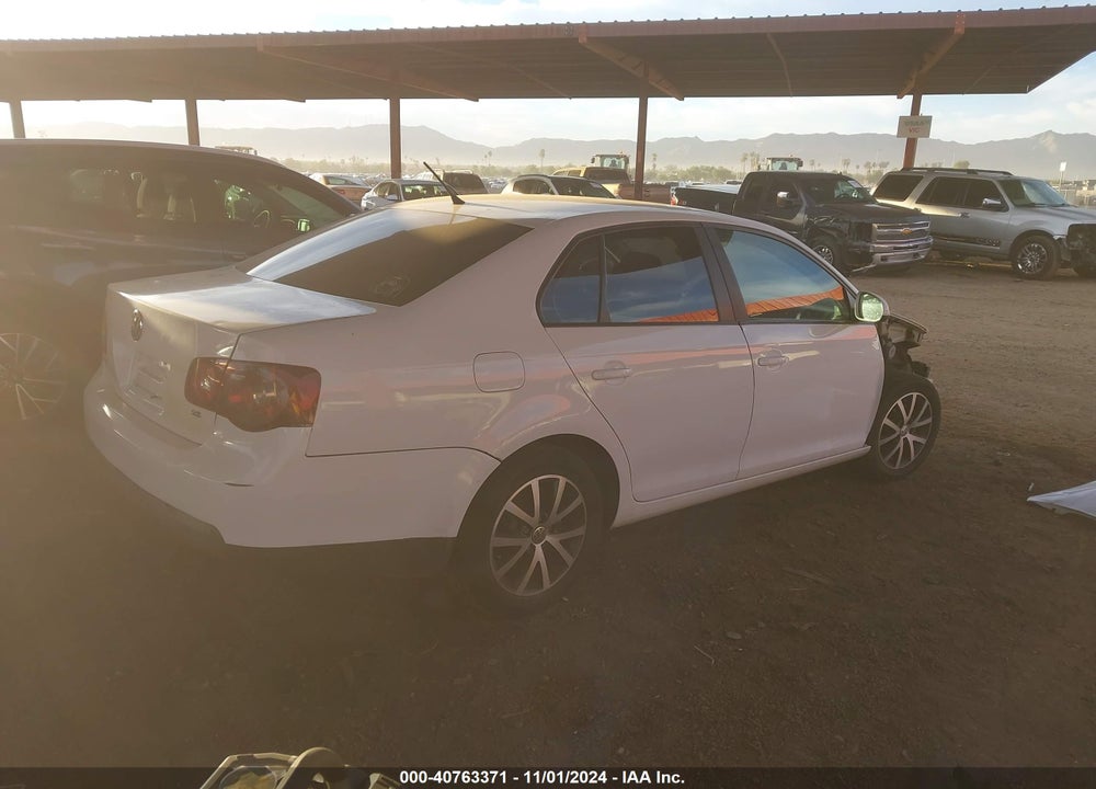 2010 VOLKSWAGEN JETTA S VIN: 3VWJZ7AJ7AM079415