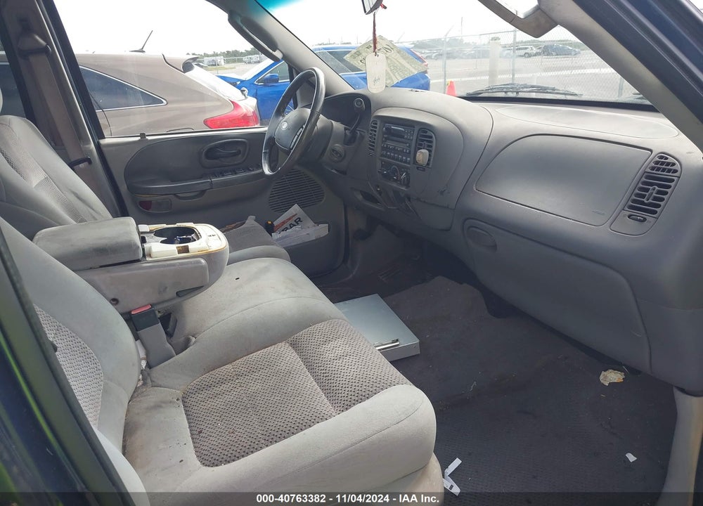 2002 FORD F-150 LARIAT/XLT VIN: 1FTRW076X2KE21604