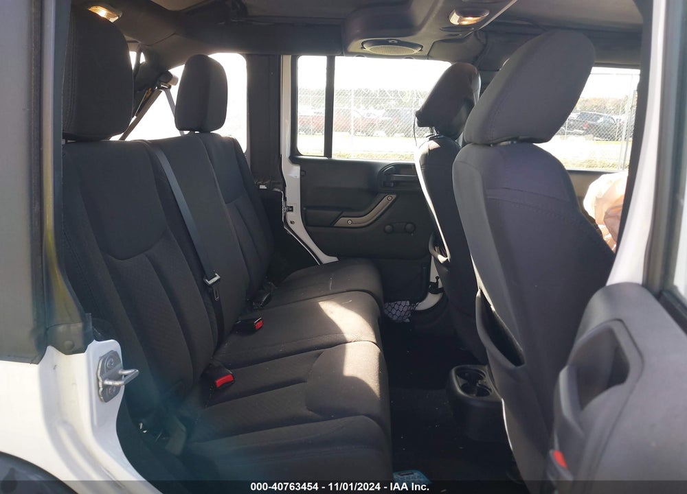 2014 JEEP WRANGLER UNLIMITED SPORT VIN: 1C4BJWDG7EL309695