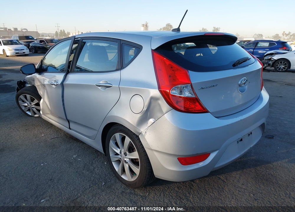 2014 HYUNDAI ACCENT SE VIN: KMHCU5AE7EU158470