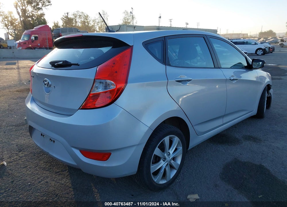 2014 HYUNDAI ACCENT SE VIN: KMHCU5AE7EU158470