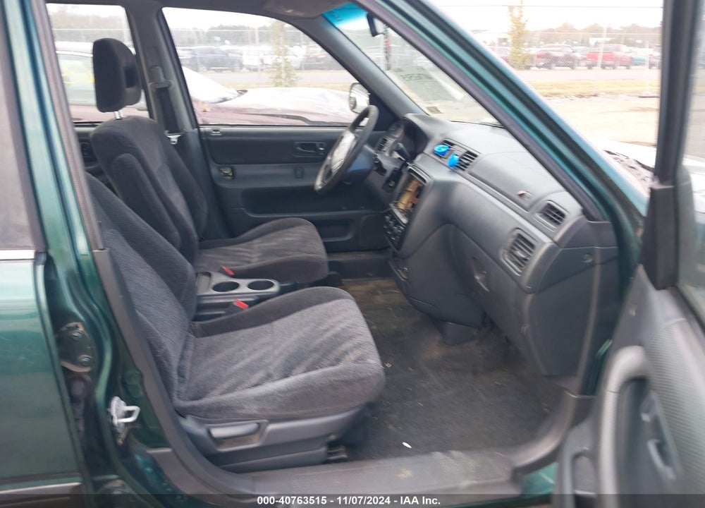 2000 HONDA CR-V LX VIN: JHLRD2840YC001628