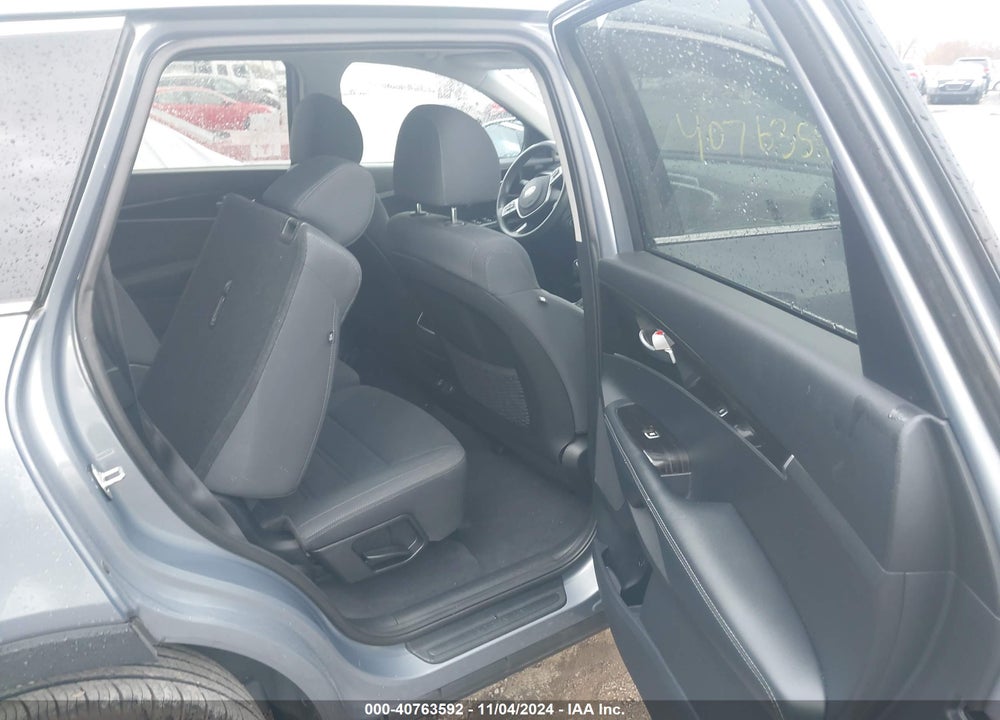 2020 KIA SORENTO 3.3L LX VIN: 5XYPGDA5XLG617819