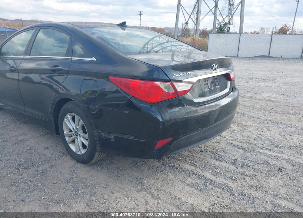 2014 HYUNDAI SONATA GLS VIN: 5NPEB4AC8EH823107