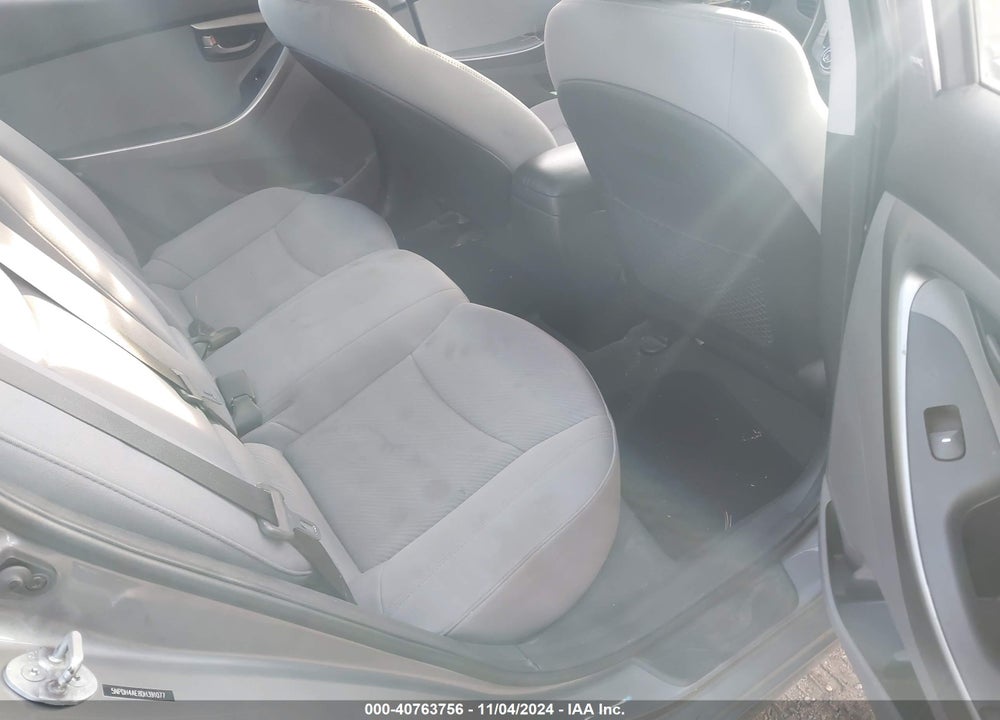 2013 HYUNDAI ELANTRA GLS VIN: 5NPDH4AE8DH391077