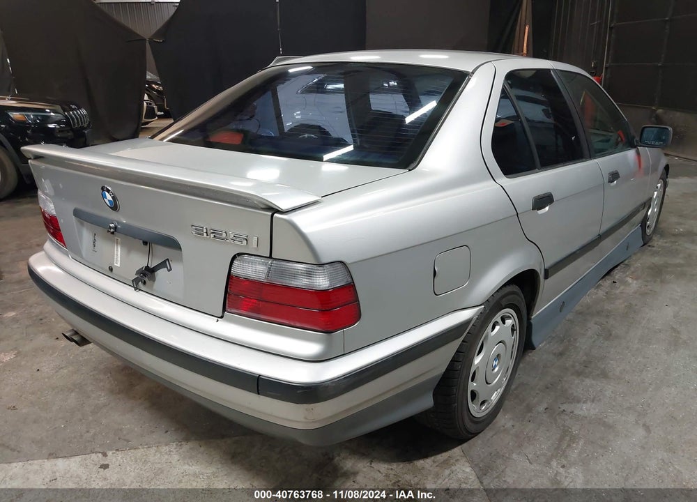 1993 BMW 325 I AUTOMATIC VIN: WBACB4319PFL02944