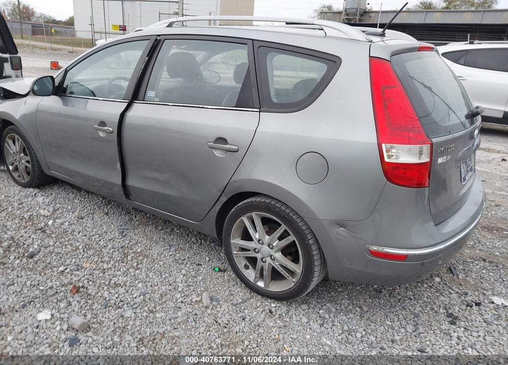 2011 HYUNDAI ELANTRA TOURING SE VIN: KMHDC8AE1BU099629