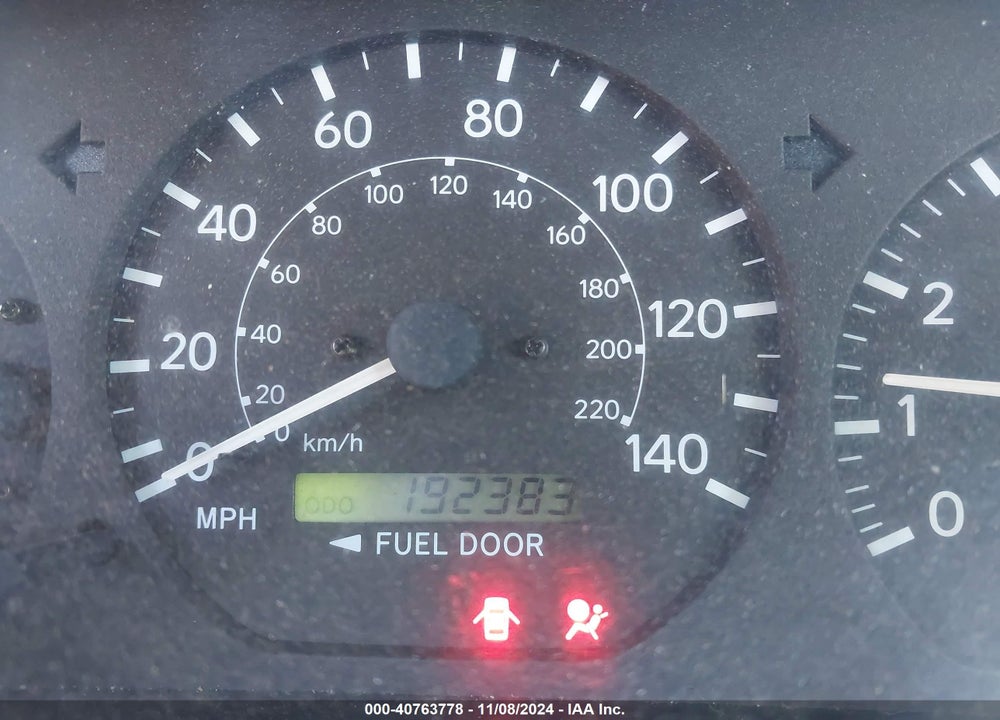2000 TOYOTA CAMRY XLE V6 VIN: 4T1BF28K4YU114334